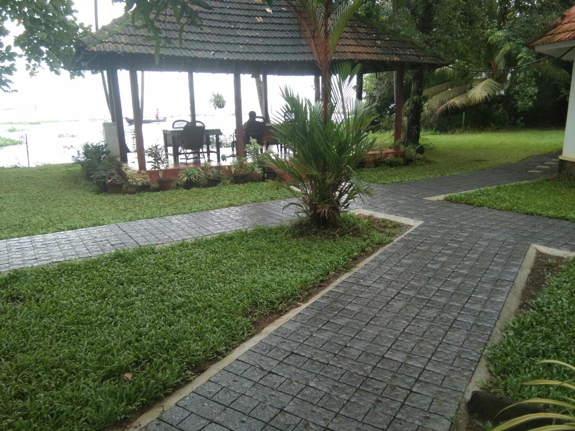 Lovedale Lakeside Homestay Alappuzha Εξωτερικό φωτογραφία