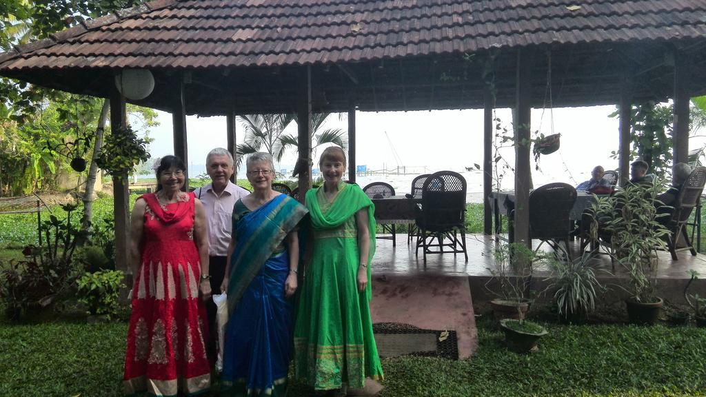 Lovedale Lakeside Homestay Alappuzha Εξωτερικό φωτογραφία